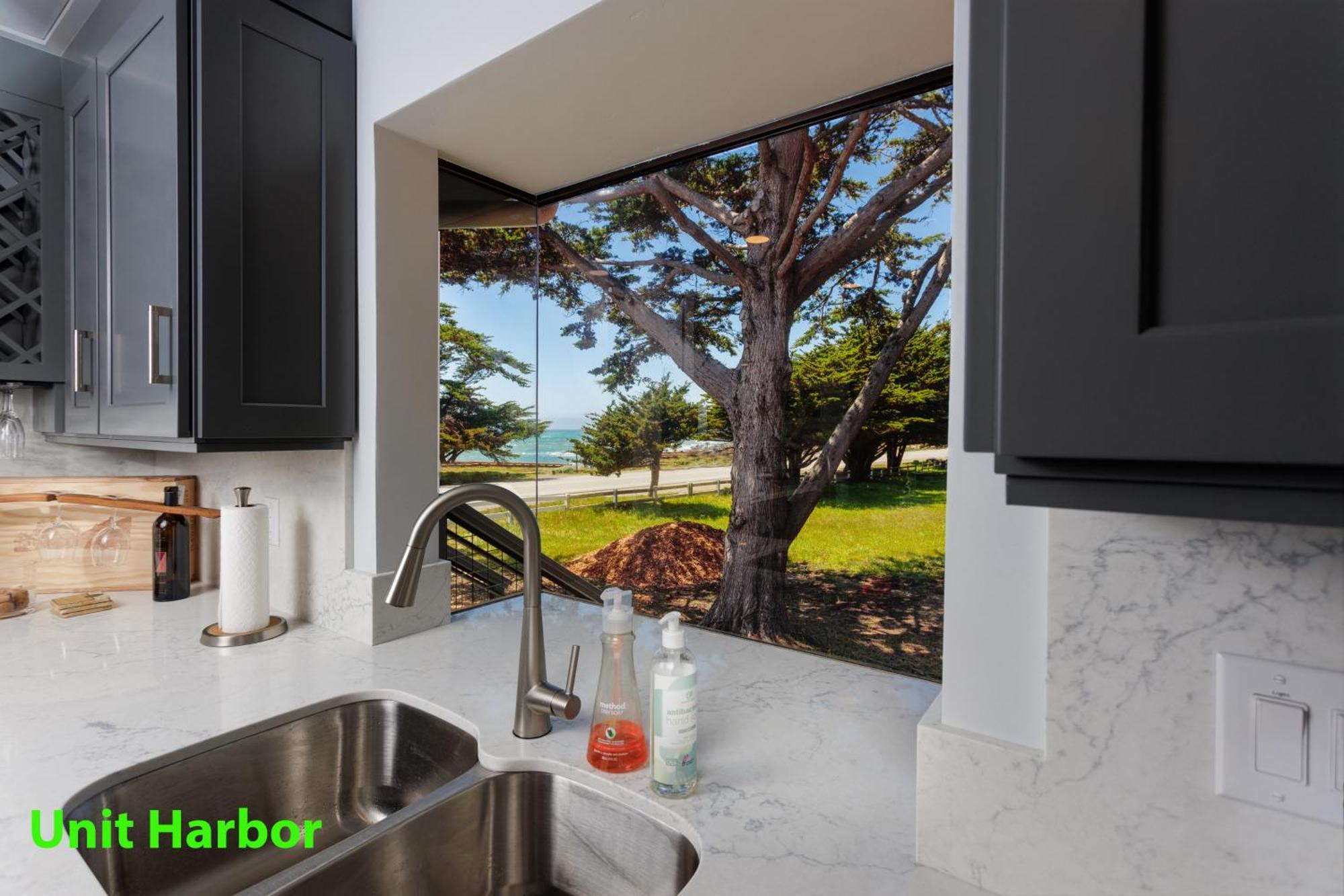 Windrush Inn - Cambria Exterior foto
